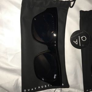 Brand New Quay Australia Glasses